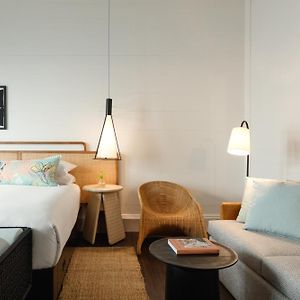 RIDLEY ROOM 1 KING SOFA